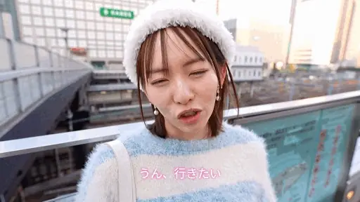 ホテルで緊張するmei【simp003:mei】西元めいさのエロGIF[素人マニア]