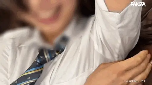 学校帰りの二人組【skho196:みづきちゃん＆かりんちゃん】北岡果林 天然美月のエロGIF[素人マニア]