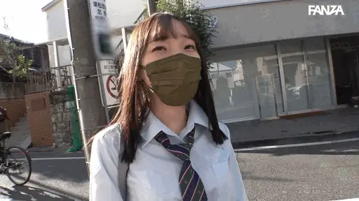 マスク越しの待ち合わせ【smus043:RINA】雅子りなのエロGIF[素人マニア]