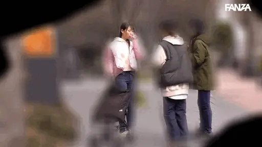 試飲ドリンクの媚薬仕込み【tsum001:ベビーカー妻付け狙い@中野区】ーのエロGIF[素人マニア]