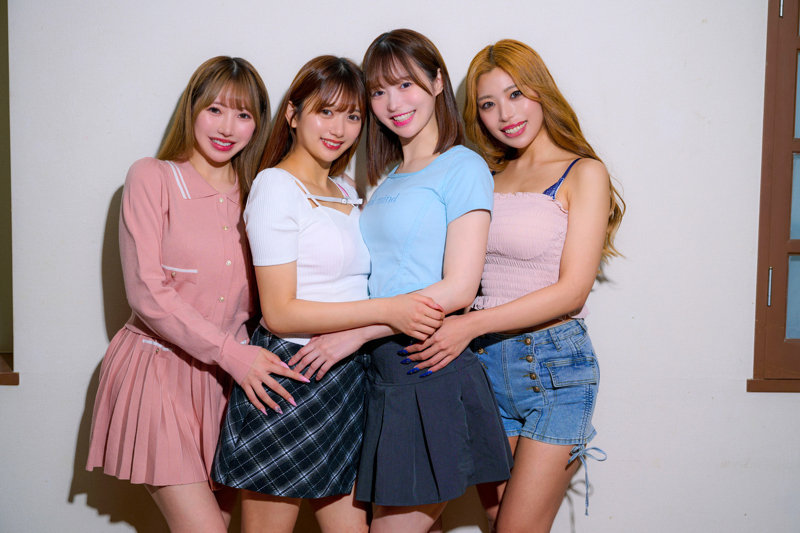 オーディション会場の私服美女【kure026:りお＆ひなた＆かりん＆ゆい】北岡果林 天馬ゆい 柚木ひなた 流川莉央のエロい画像1[ヌケる無料エロ動画【FANZA素人】]