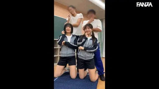 ★skip★【kure028:める＆ゆみ】佐藤愛瑠 虹村ゆみのエロいGIF画像[ヌケる無料エロ動画【FANZA素人】]