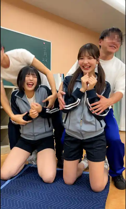 ★skip★【kure028:める＆ゆみ】佐藤愛瑠 虹村ゆみのエロい画像2[ヌケる無料エロ動画【FANZA素人】]