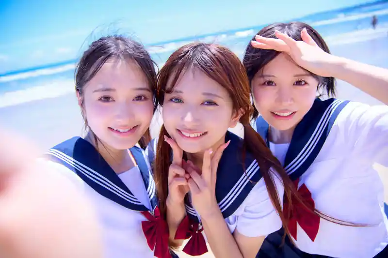 ★skip★【deaa016:かりん＆こなつ＆かほ】北岡果林 柏木こなつ 花守夏歩のエロい画像3[ヌケる無料エロ動画【FANZA素人】