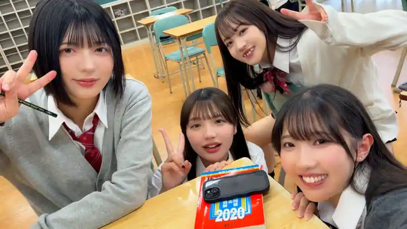 ★skip★【deaa030:める＆ひかり＆もあ＆ゆみ】佐藤愛瑠 巴ひかり 若月もあ 虹村ゆみのエロい画像3[ヌケる無料エロ動画【FANZA素人】