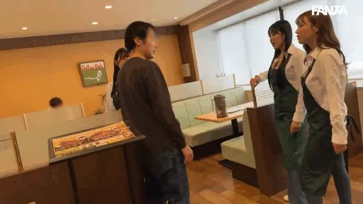 罵倒店の爆乳ウエイトレス【kure027:なお＆さら＆すみれ＆ほのか】二羽紗愛 彩月七緒 滝川すみれ 芦名ほのかのエロいGIF画像[ヌケる無料エロ動画【FANZA素人】]