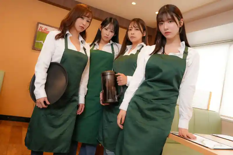 罵倒店の爆乳ウエイトレス【kure027:なお&さら&すみれ&ほのか】二羽紗愛 彩月七緒 滝川すみれ 芦名ほのかのエロい画像2[ヌケる無料エロ動画【FANZA素人】