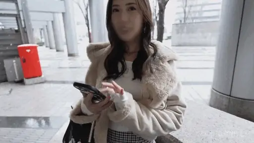 車内スリルの関係【mfcw055:あさみ】水端あさみのエロいGIF画像[ヌケる無料エロ動画【FANZA素人】]