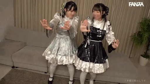 双子コスプレの乱交【zake019:mic＆mic】小島みこ 有馬美玖のエロいGIF画像[ヌケる無料エロ動画【FANZA素人】]